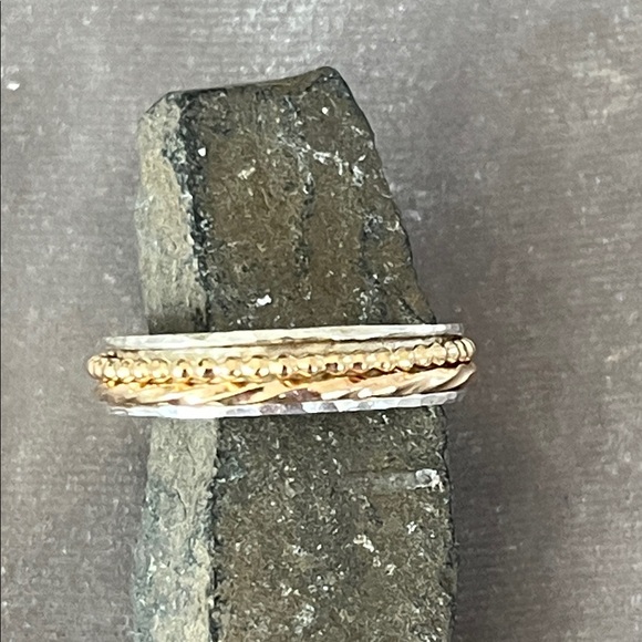 Sundance Spinner Ring - Picture 2 of 3